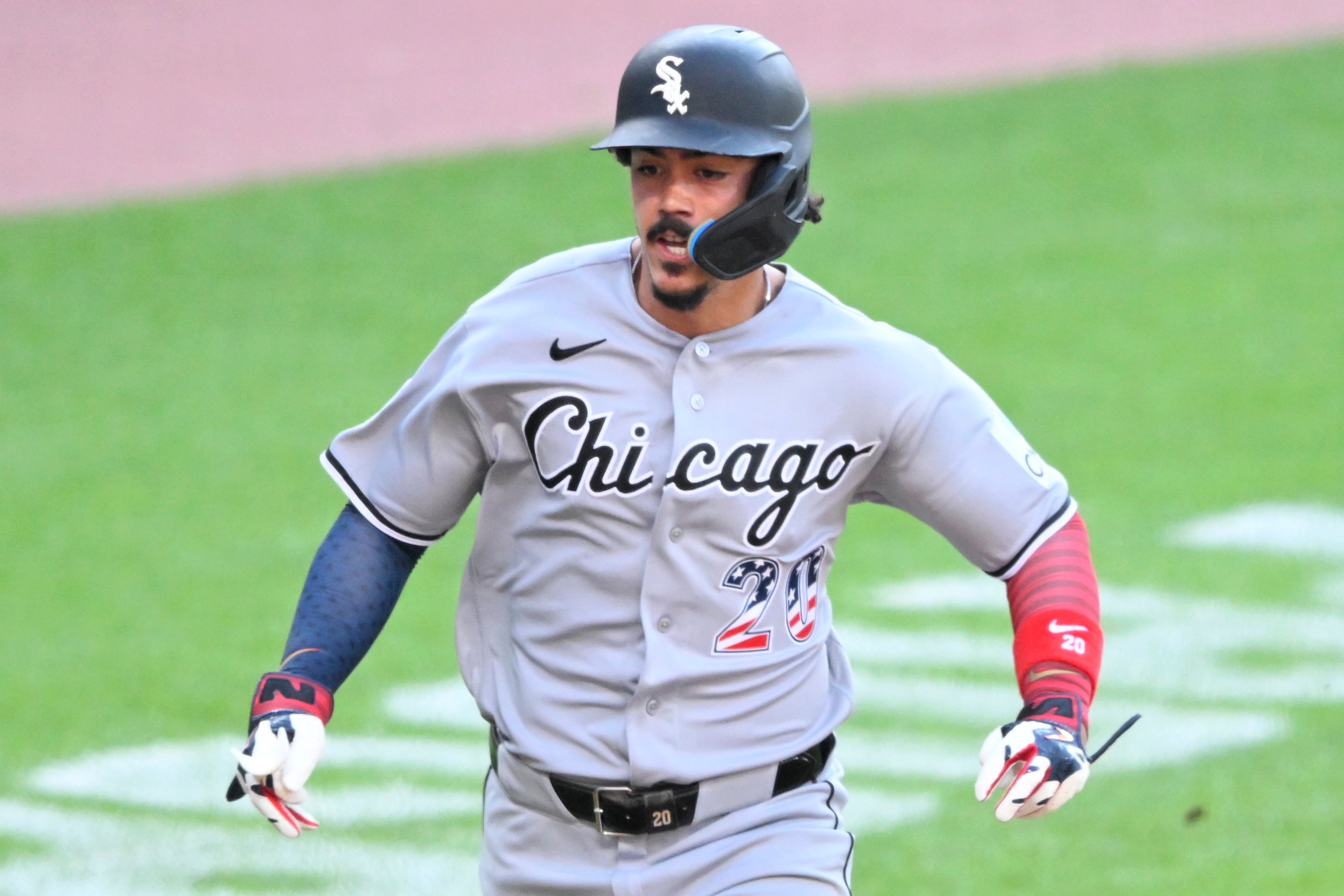 MLB playoff update: White Sox maintain slim lead over Cleveland