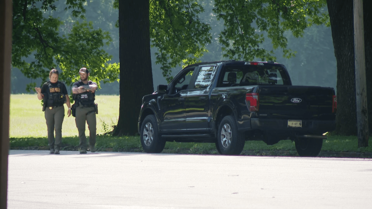 2 teens in custody after ‘targeted' quintuple shooting of family in SW Illinois