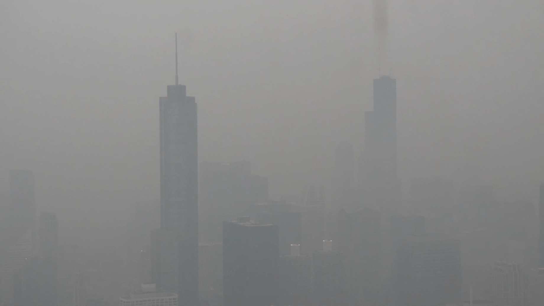 When will the smoke clear? Hour-by-hour look as ‘hazardous' air quality continues for Chicago area