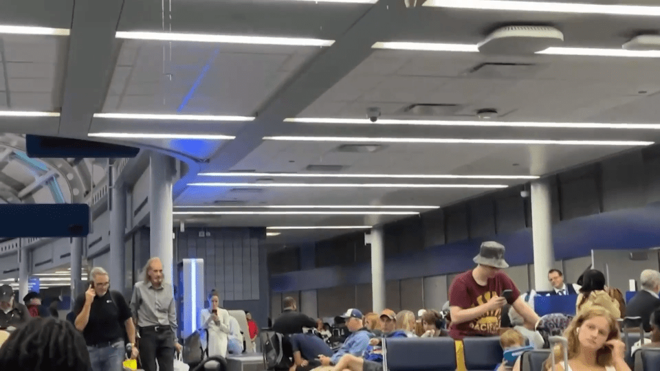 Video shows water leaking through ceiling at O'Hare as severe storms pound Chicago area