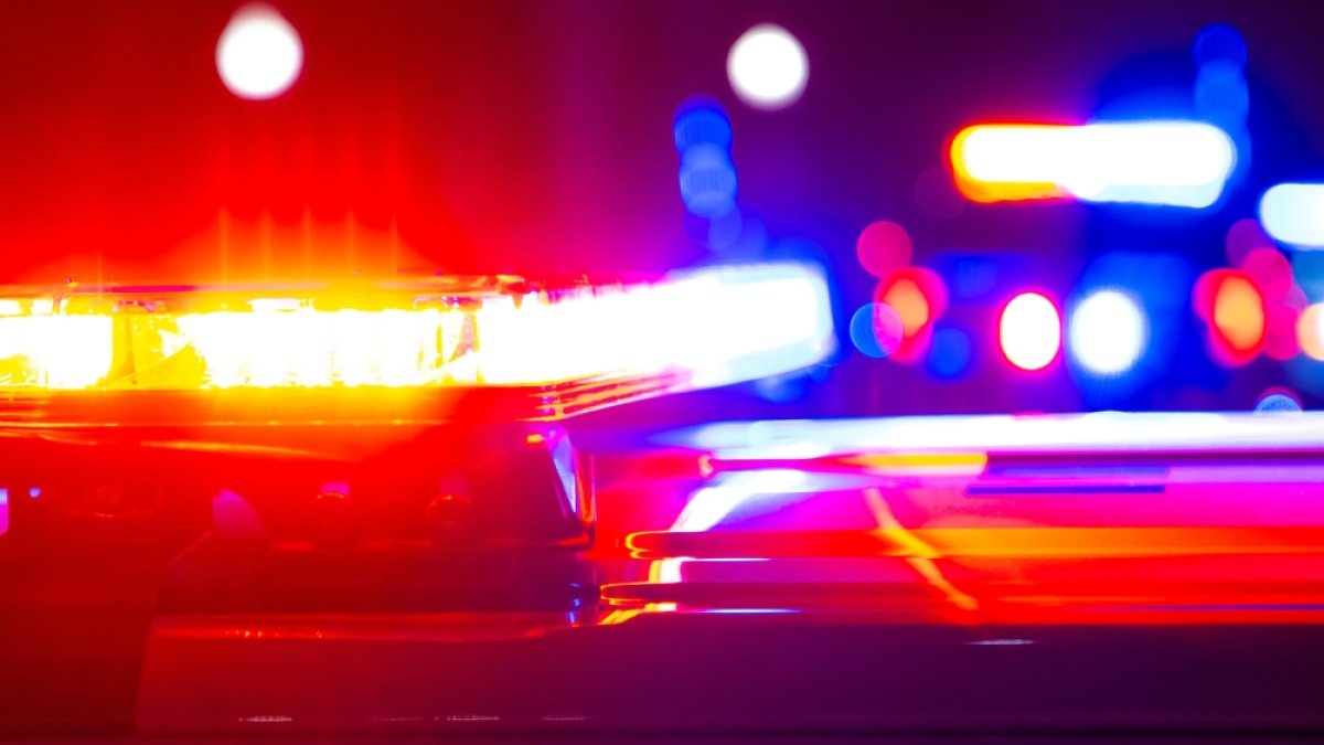 Man accused of attacking semis with an axe along NW Indiana interstate arrested after pursuit