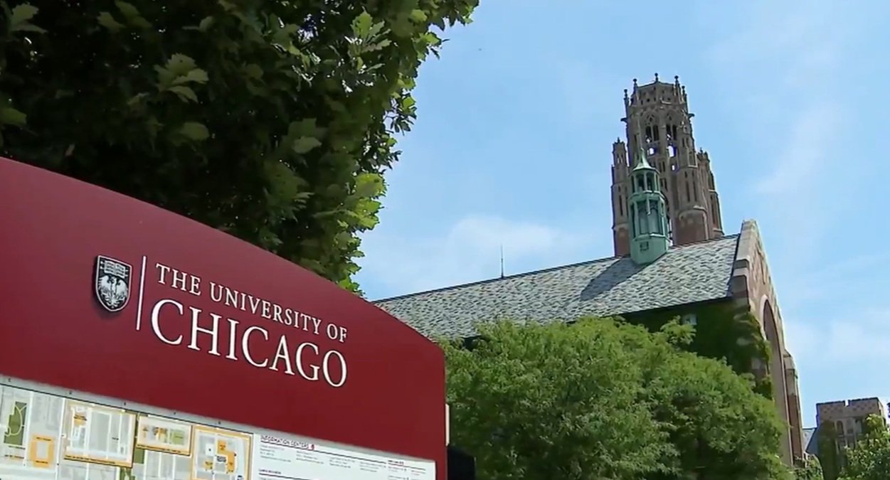 Man, 24, and woman, 27, fatally shot in car on University of Chicago campus