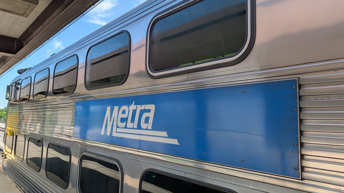 Metra celebrates 100th anniversary of electrification of south suburban service Metra celebrates 100th anniversary of electrification of south suburban service