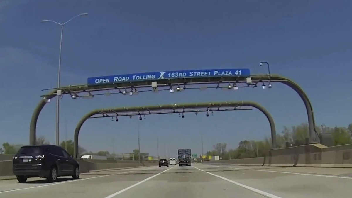Darren Bailey pushes to eliminate tolls as Illinois considers major rate hike Darren Bailey pushes to eliminate tolls as Illinois considers major rate hike