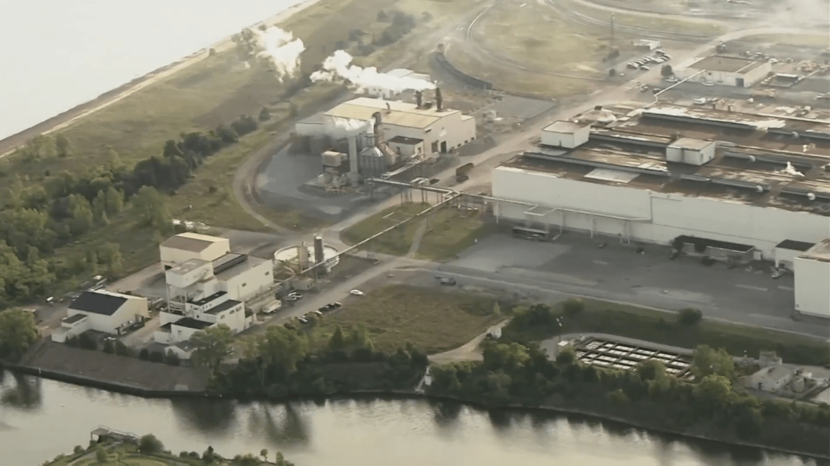 Father of 6 killed in accident at northwest Indiana steel plant