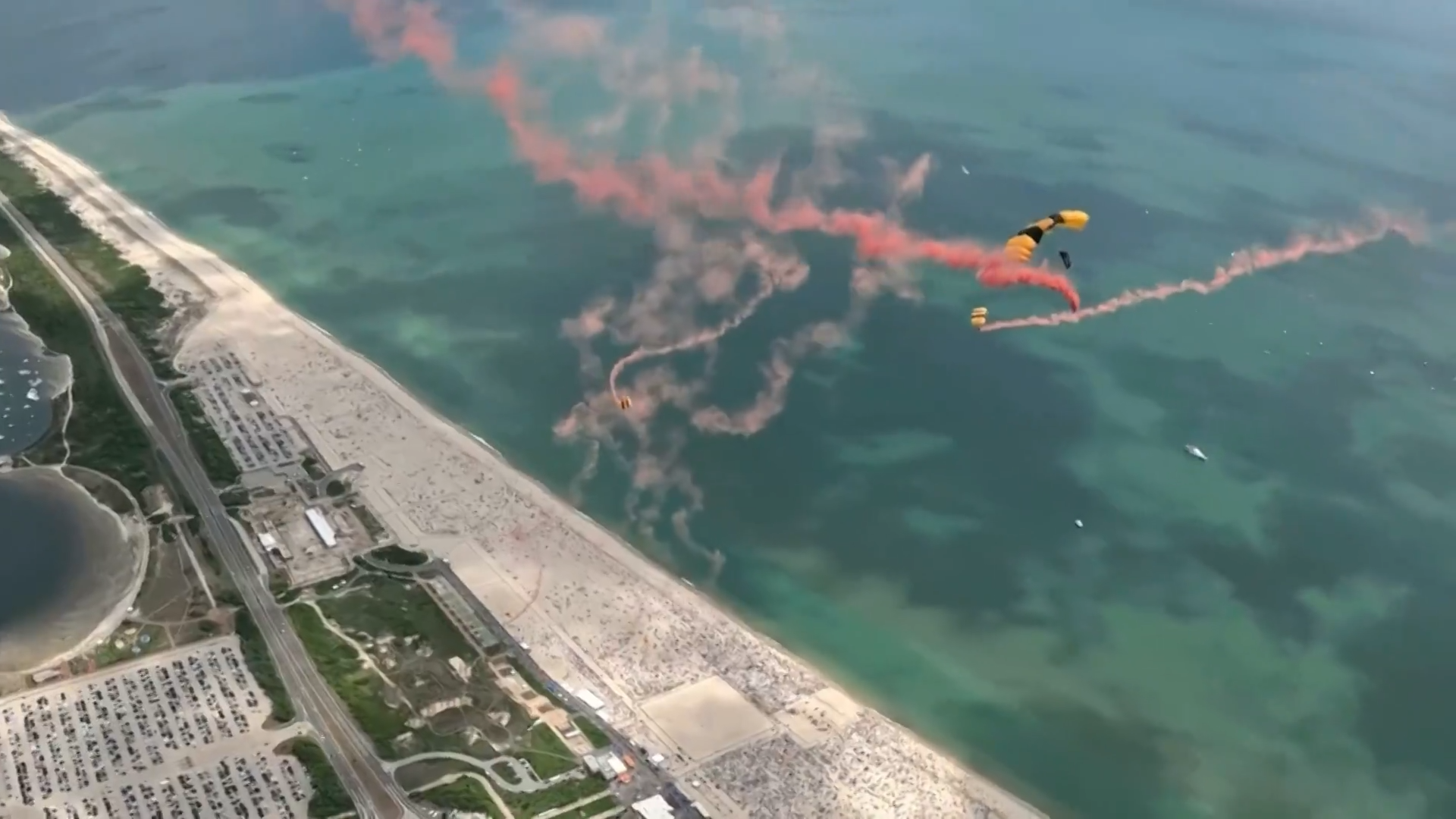 Could weather disrupt the Chicago Air and Water Show again on Sunday?