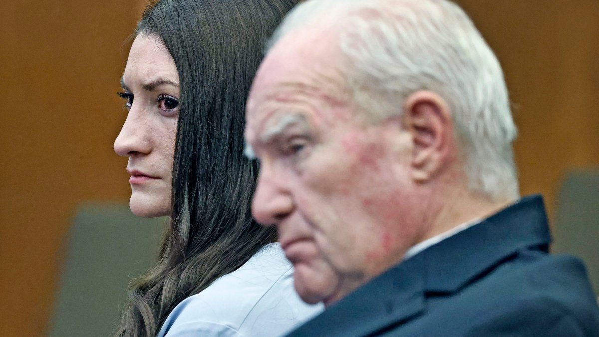 Judge intends to declare mistrial in Lindsay Clancy case — watch live coverage from court