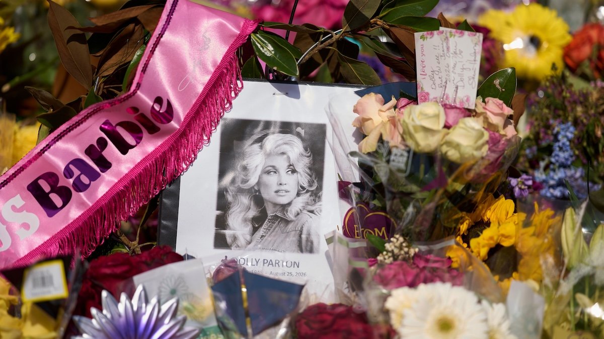 Dolly Parton streams skyrocket after her death, making her the most streamed artist globally