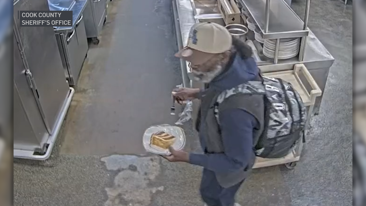 Alleged burglar stole clothes, fixed himself a meal at State Street Macys