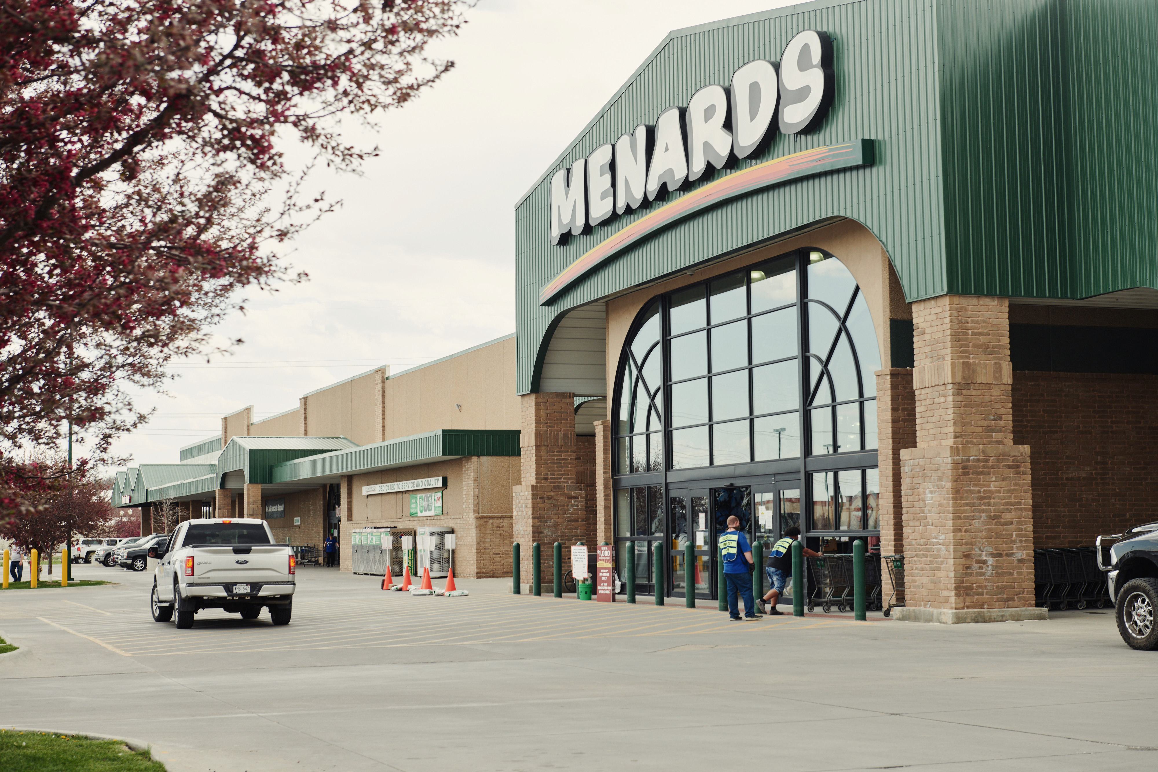 Only in the Midwest: Mail carrier accused of stealing Menards rebates