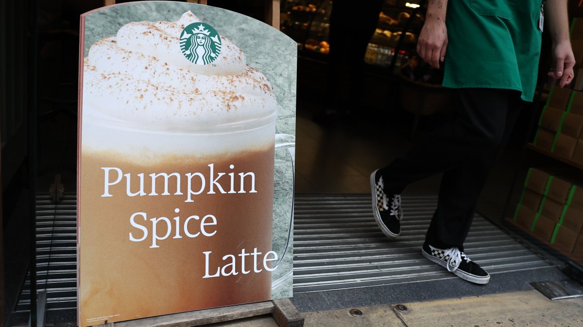 When does Starbucks Pumpkin Spice Latte come out for 2026? See the full fall menu
