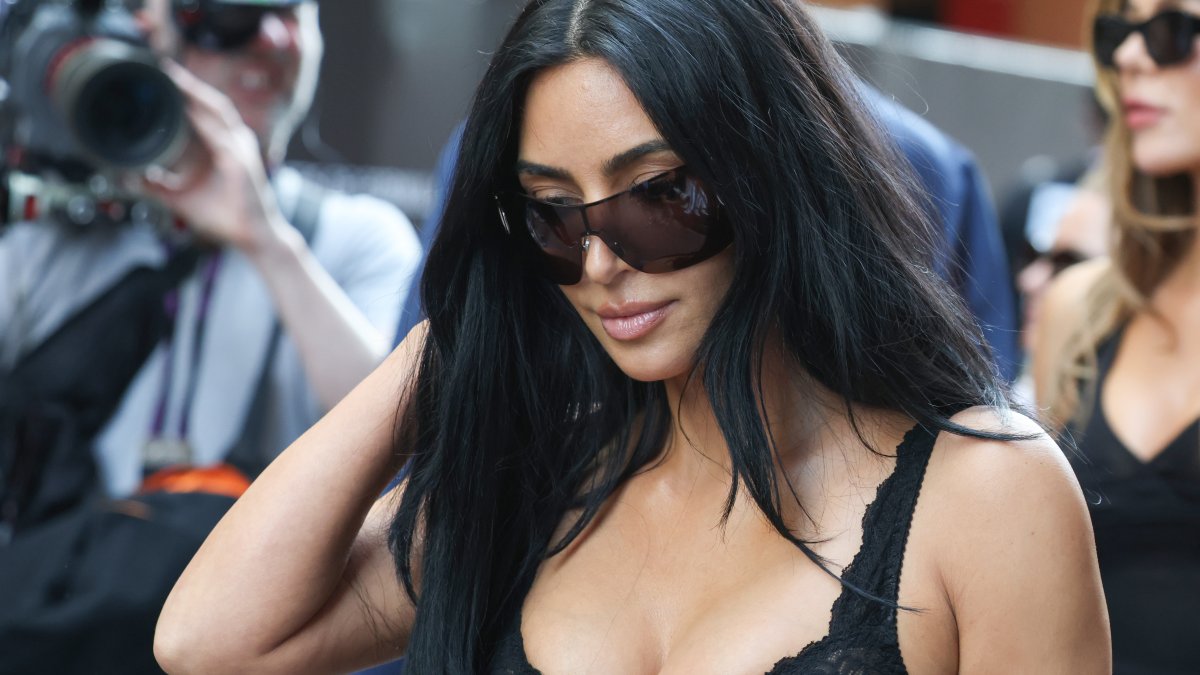 Kim Kardashian spotted in Chicago on weekend of North West, Ye shows
