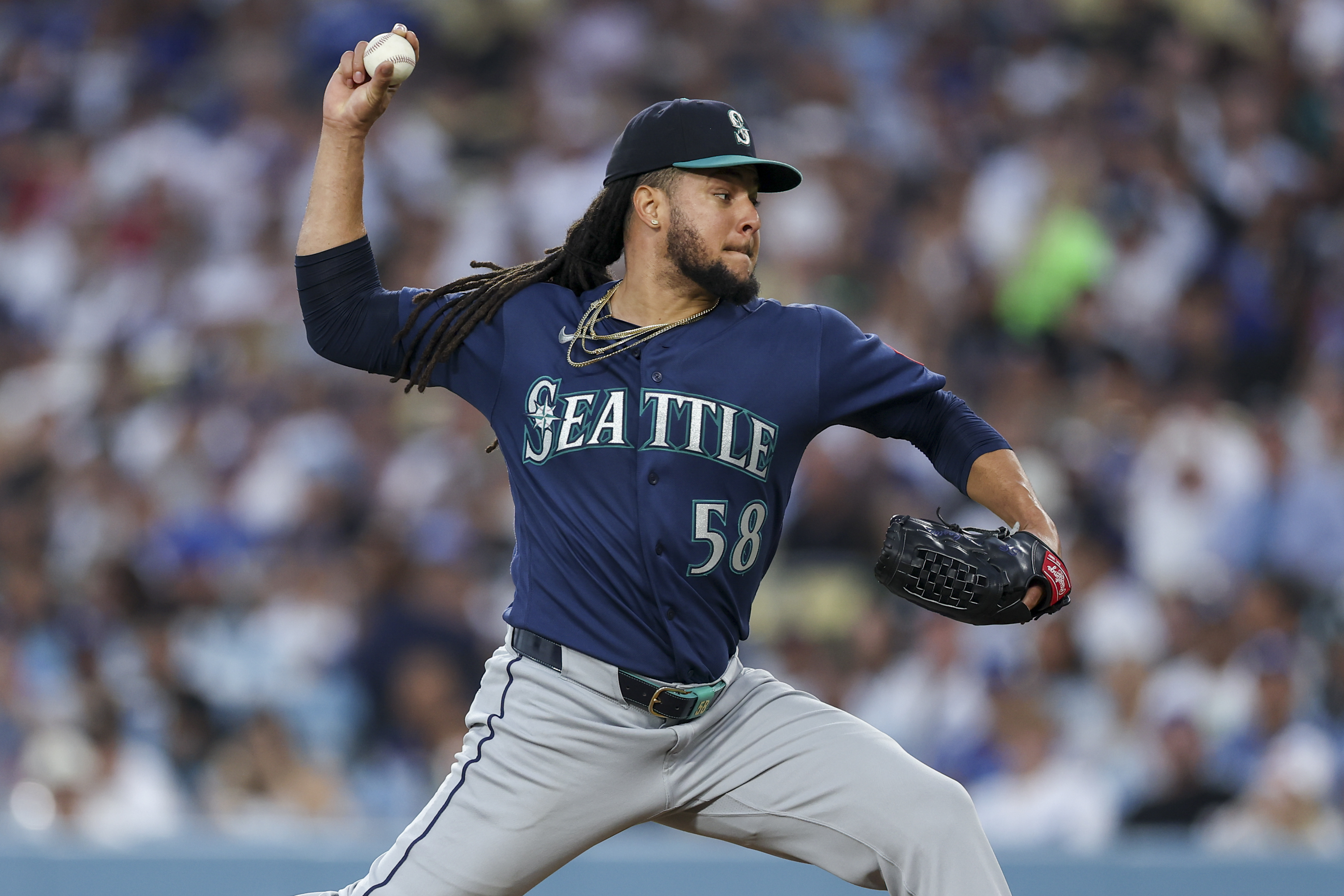 White Sox officially add MLB trade deadline acquisitions to roster