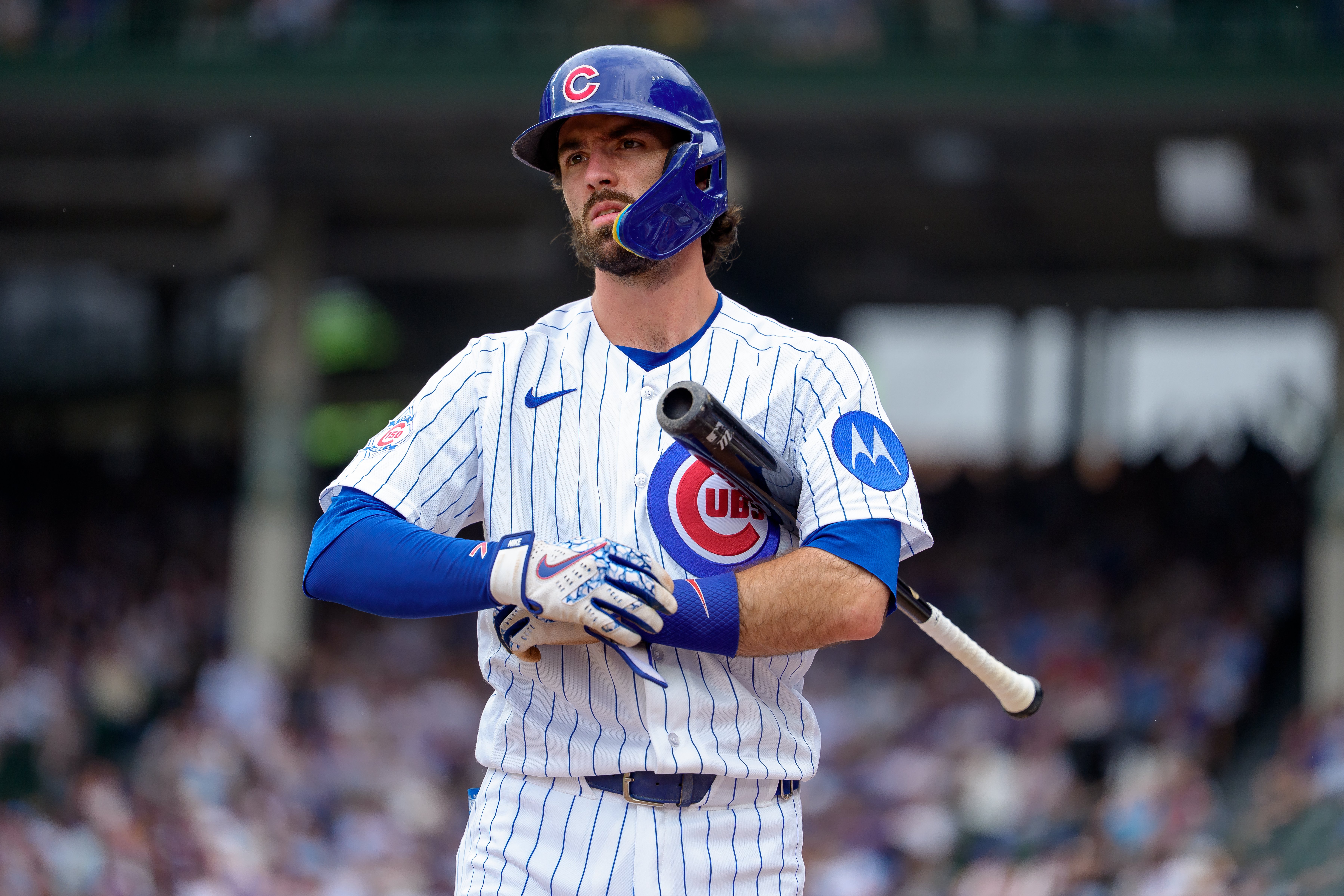 Dansby Swanson leaves Cubs' game vs. Cardinals with injury