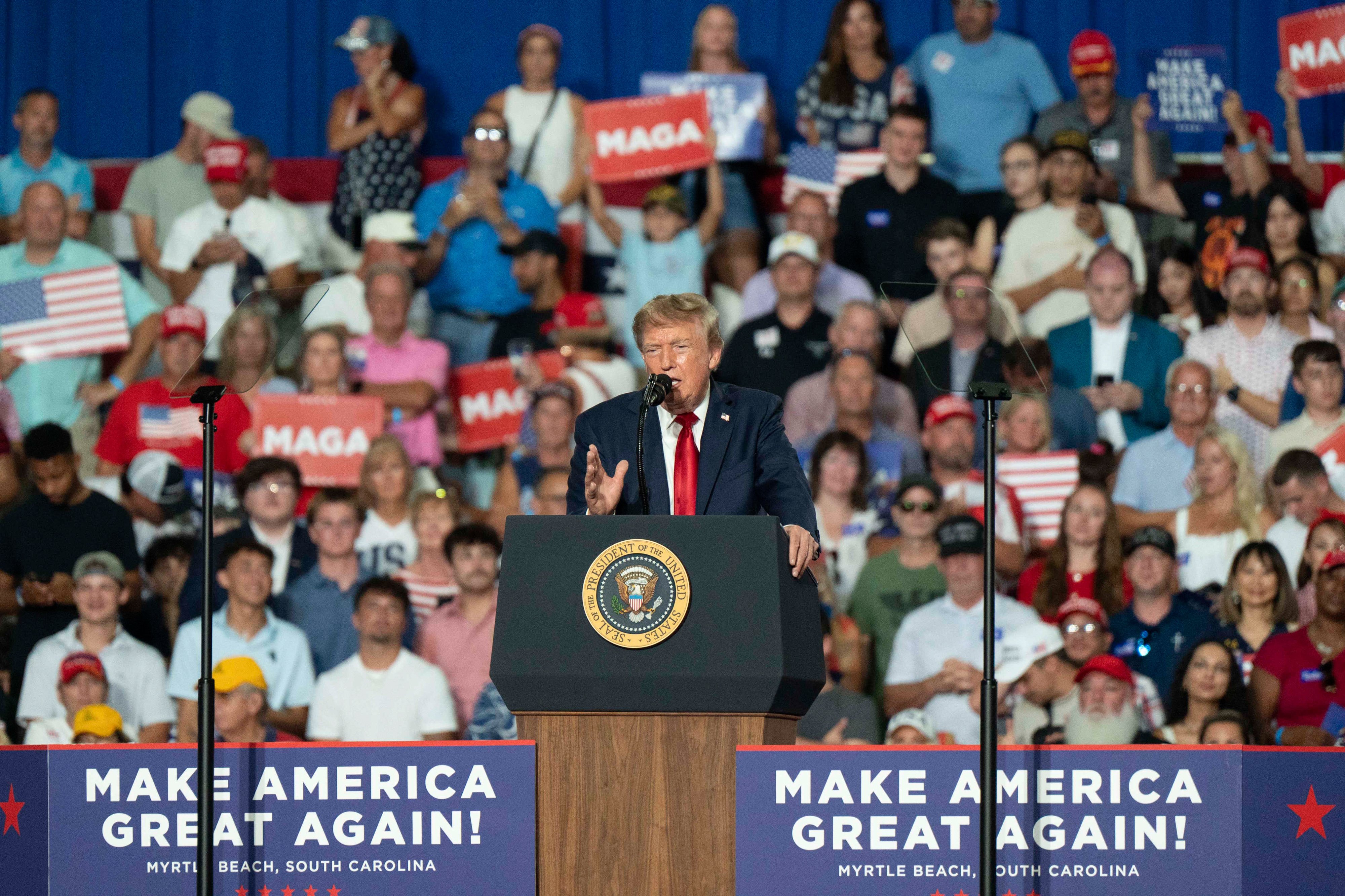 Trump tries new midterm message : Pretend Im on the ballot – NBC Chicago