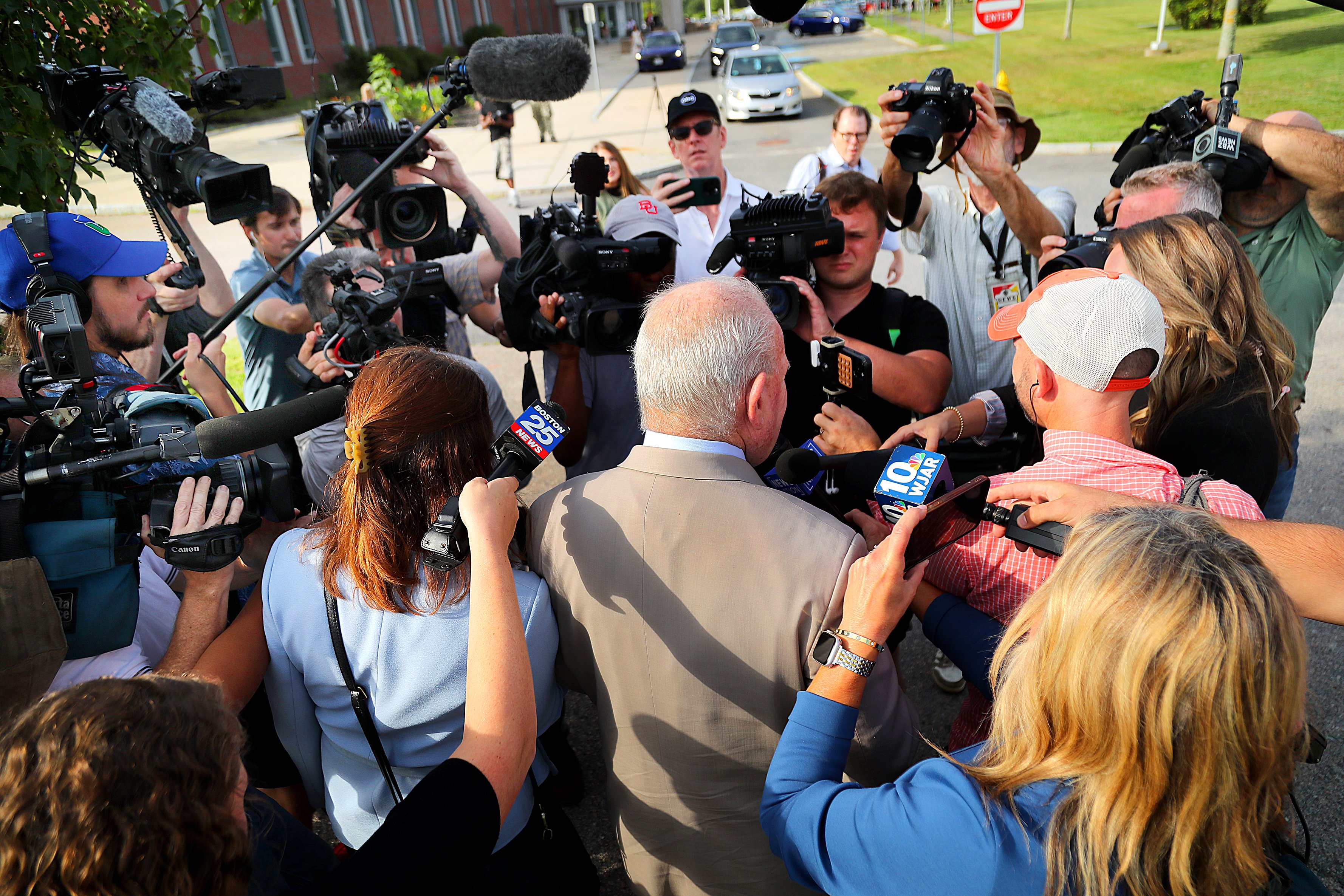 Lindsay Clancy updates: Jury deliberations continue for a third day Monday