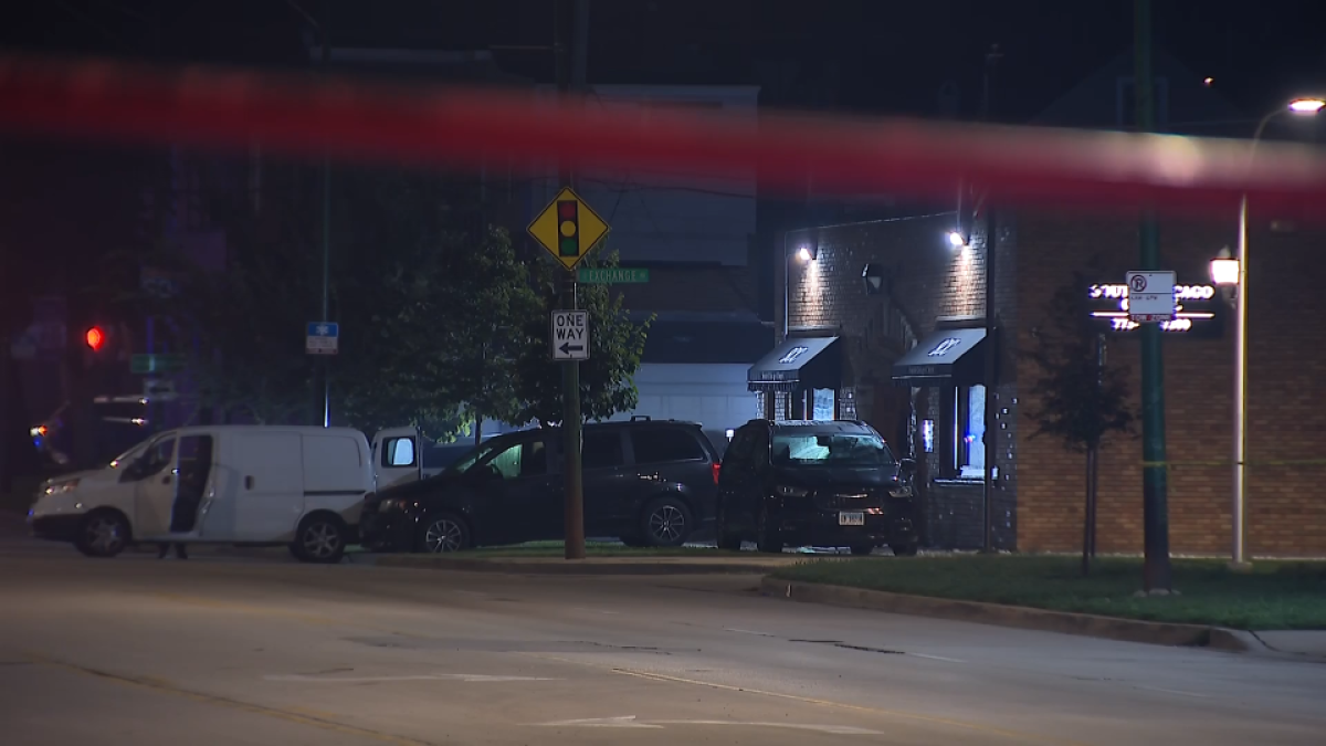 Dozens of decomposing bodies found at Chicago funeral home on Southeast Side: What we know Dozens of decomposing bodies found at Chicago funeral home on Southeast Side: What we know