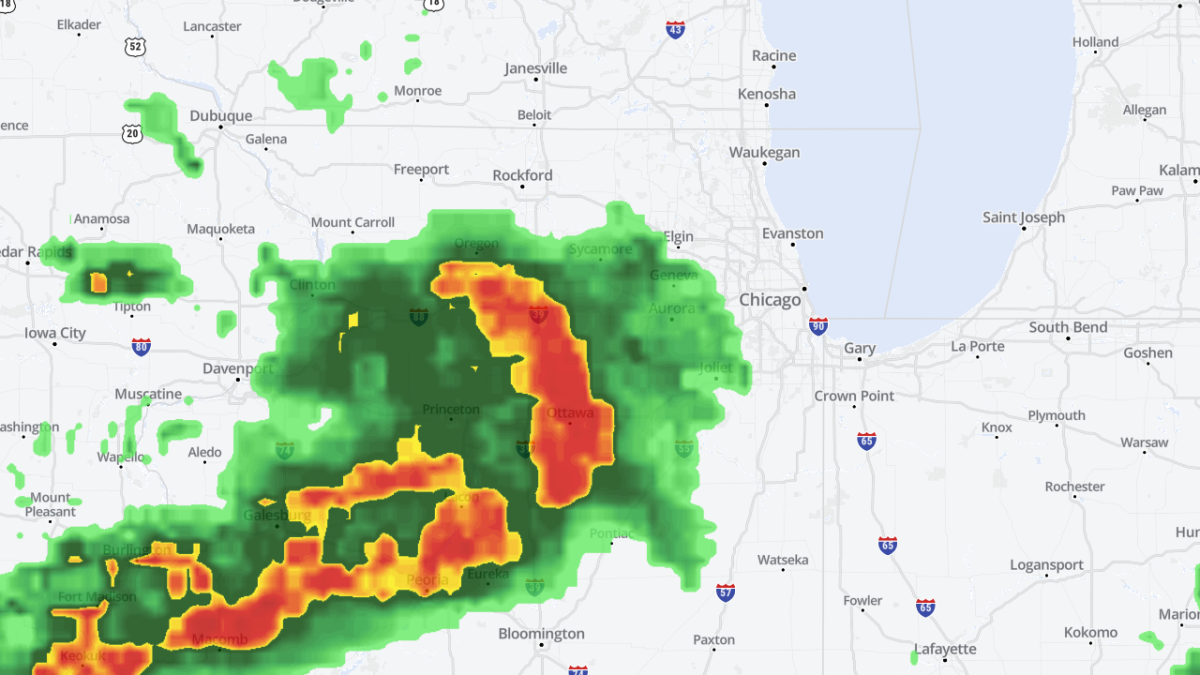 Live radar: Track line of storms threatening tornadoes, straight line winds