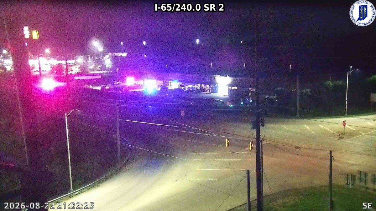 Shooting under investigation at strip mall near Interstate 65 in NW Indiana