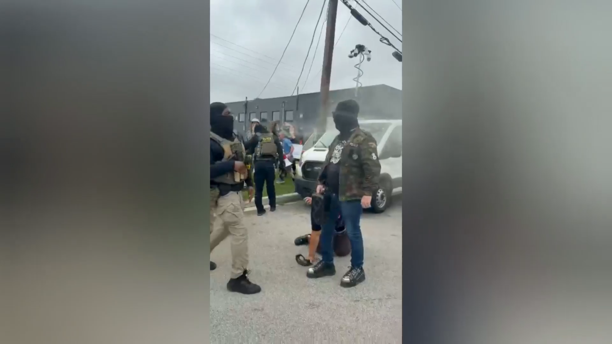 10 protesters maced by federal agents outside Broadview ICE facility, 2 hospitalized