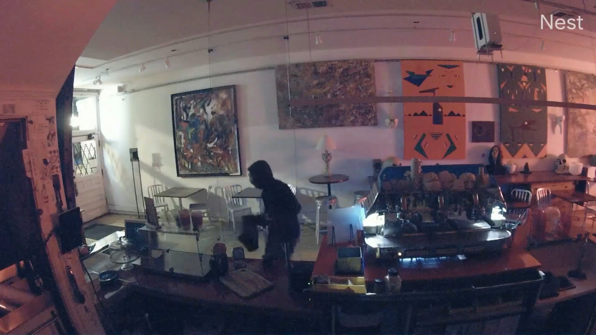 Several businesses in Chicagos Southport Corridor targeted by overnight burglars