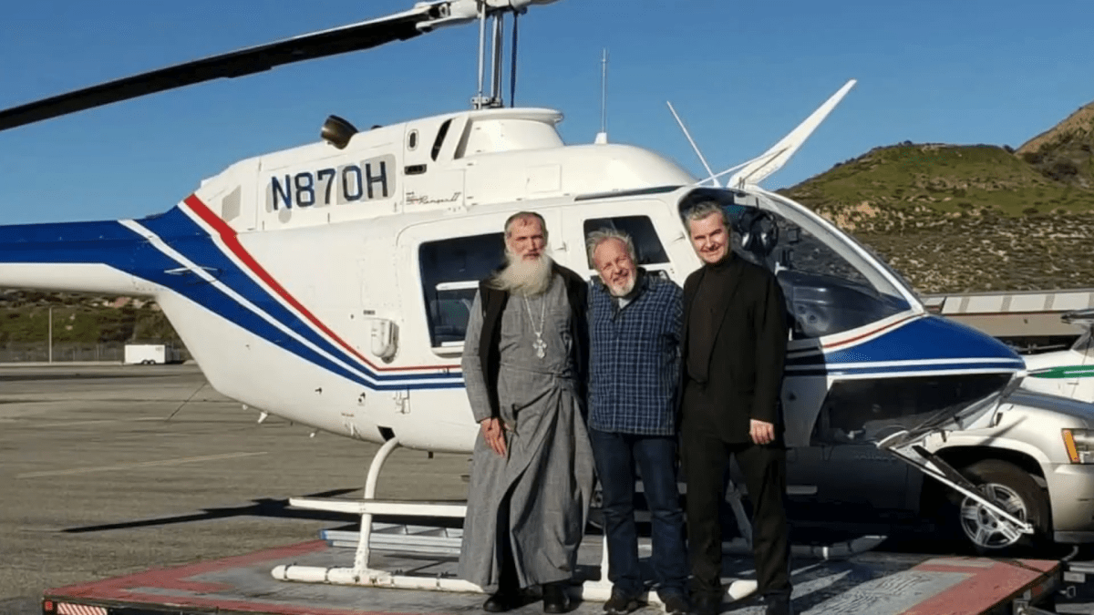 Former Chicago pastor shares memories of flying with pilot killed in NBCLA helicopter crash
