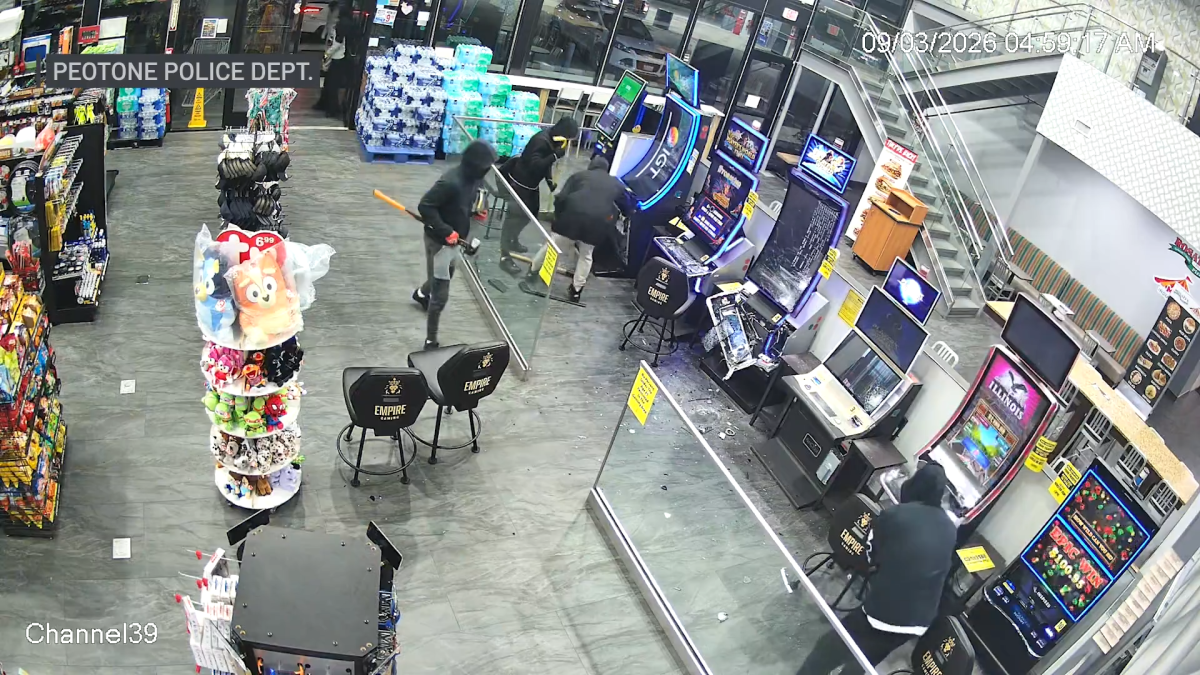 Video shows thieves smashing slot machines at Will County travel center