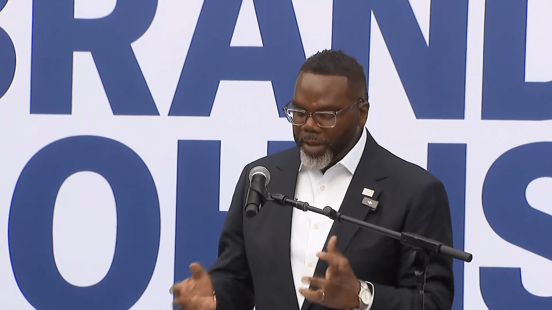 Mayor Brandon Johnson formally kicks off reelection campaign