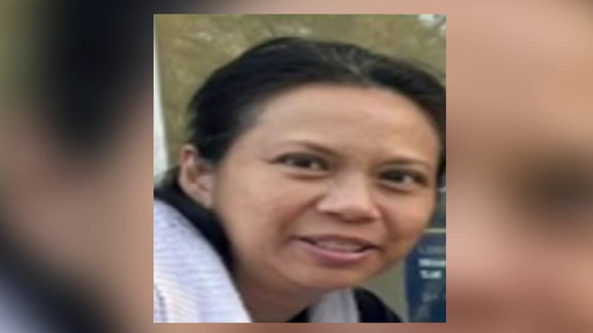 Police investigate home of D.C. mother missing for a week