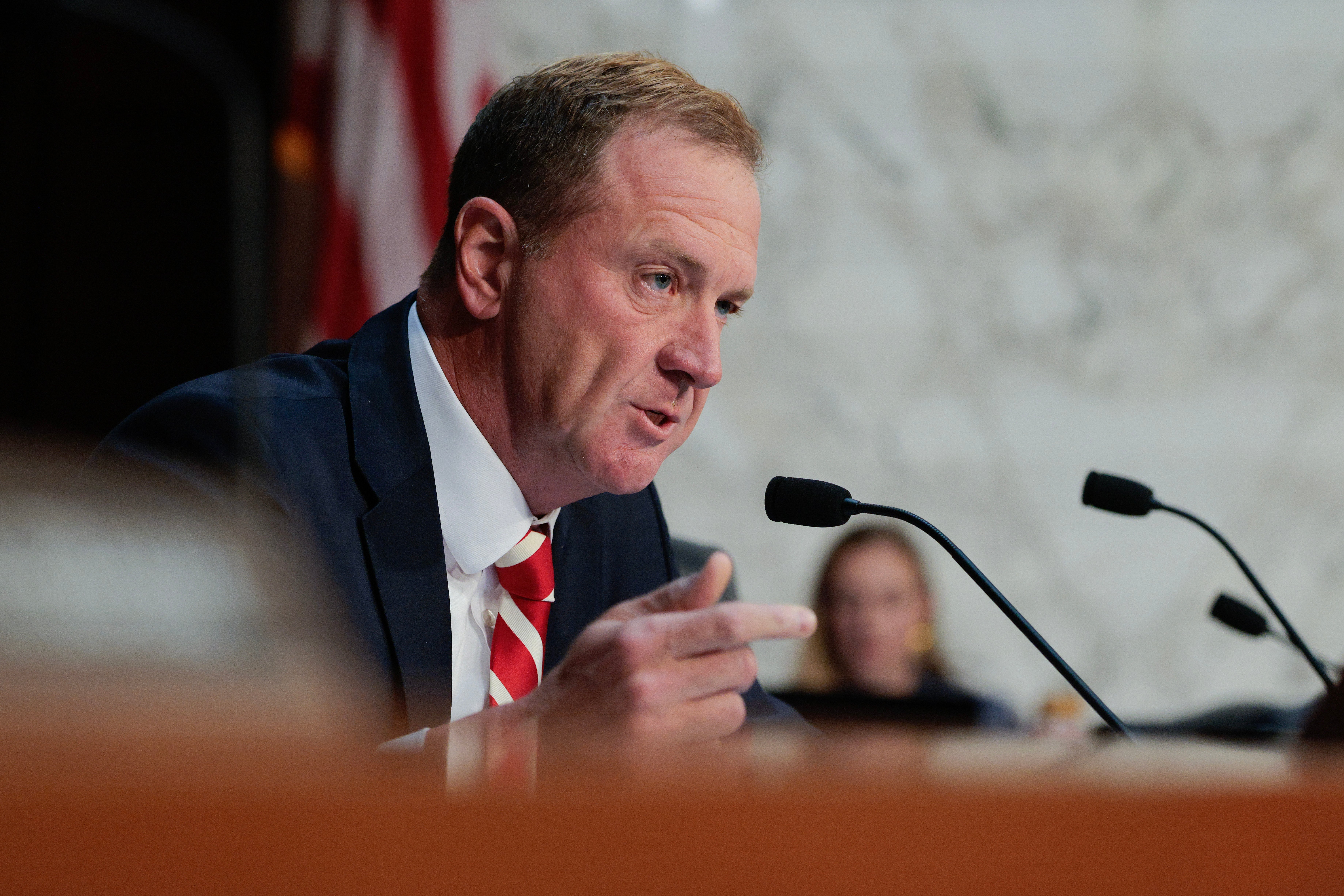 GOP senator airballs perjury claim against Jack Smith over apparent Hawks/Hawkeyes mixup