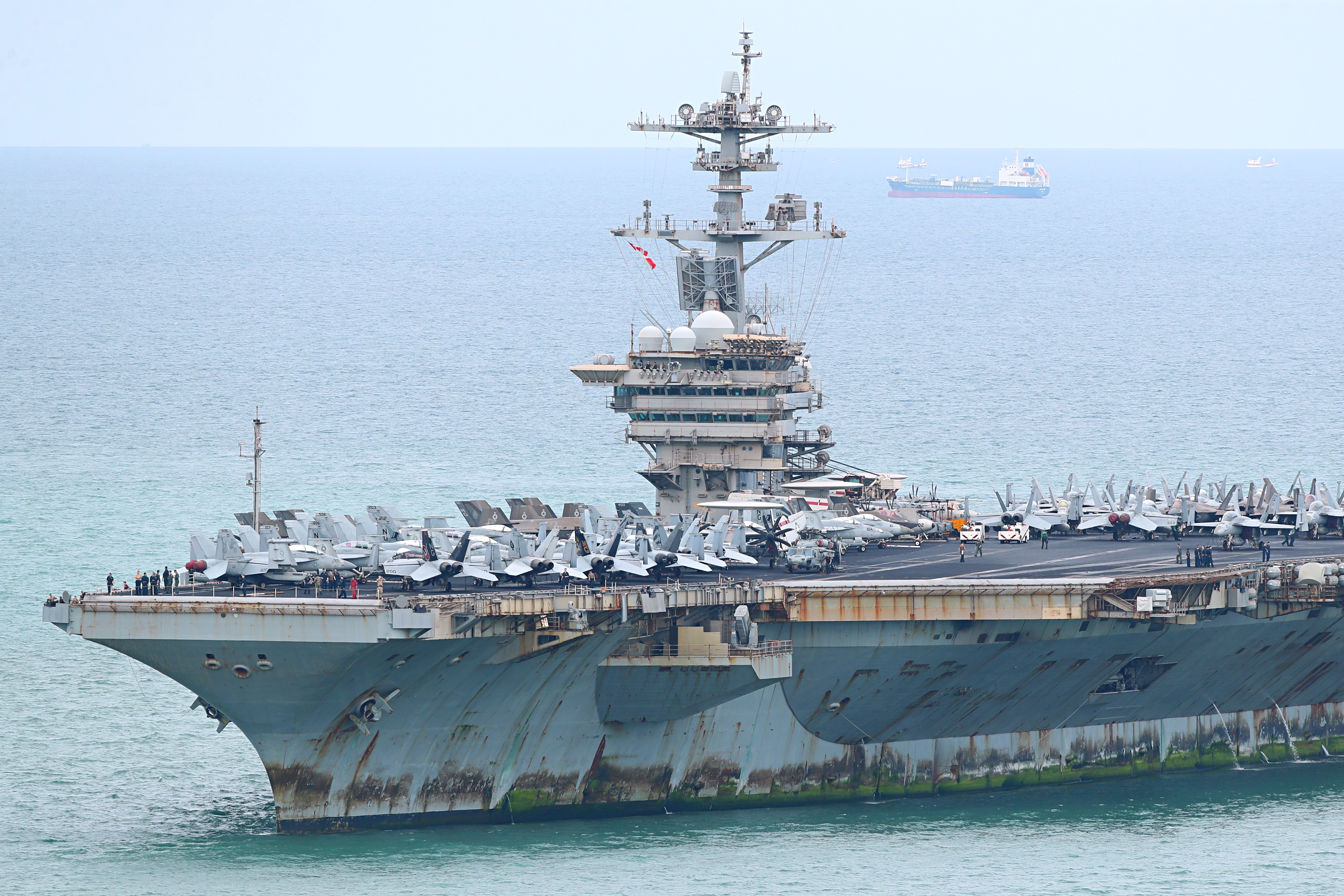 USS Abraham Lincoln returns to San Diego after a nearly year-long deployment