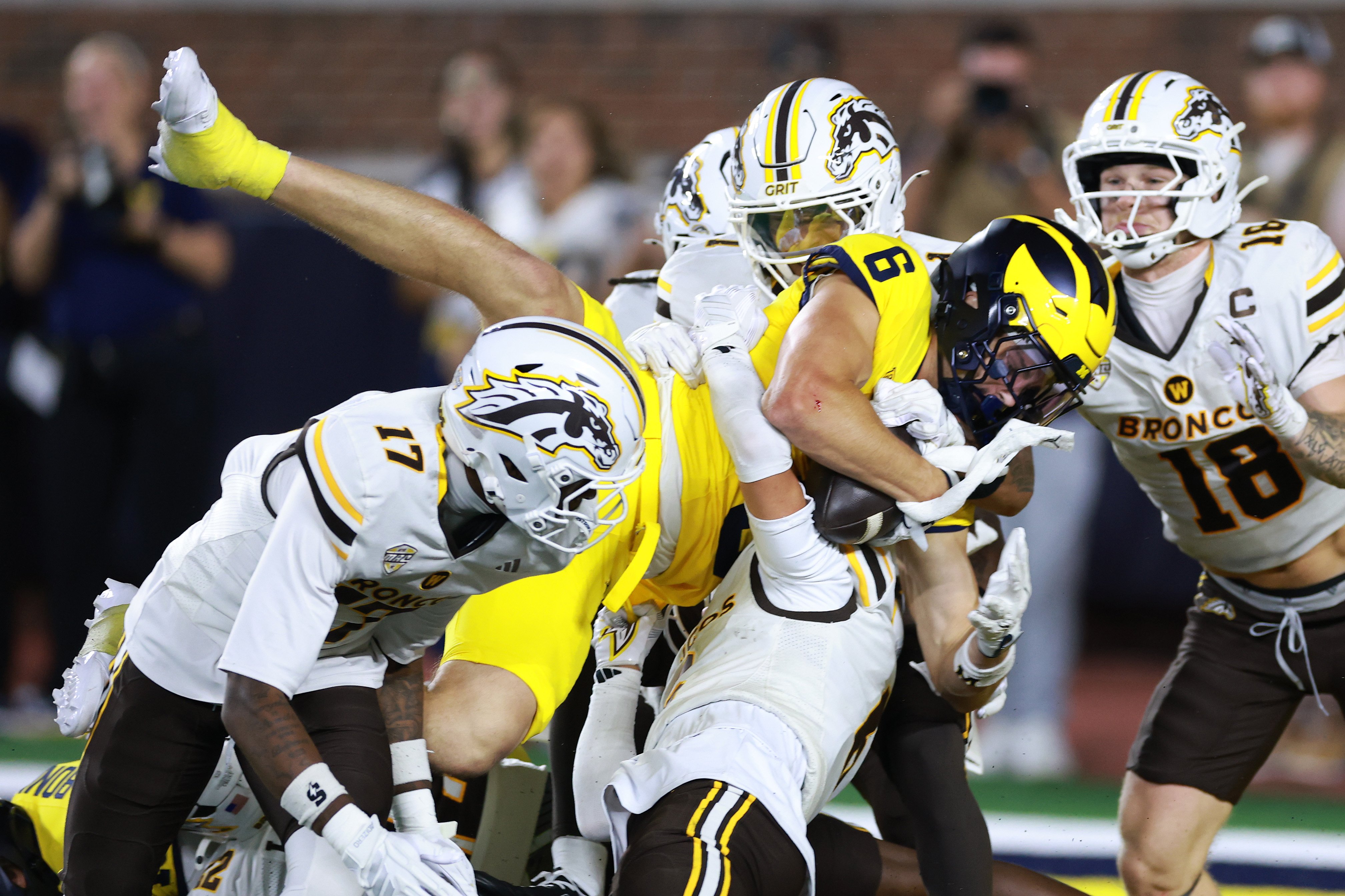 Western Michigan vs. Michigan game ends on controversial Hail Mary