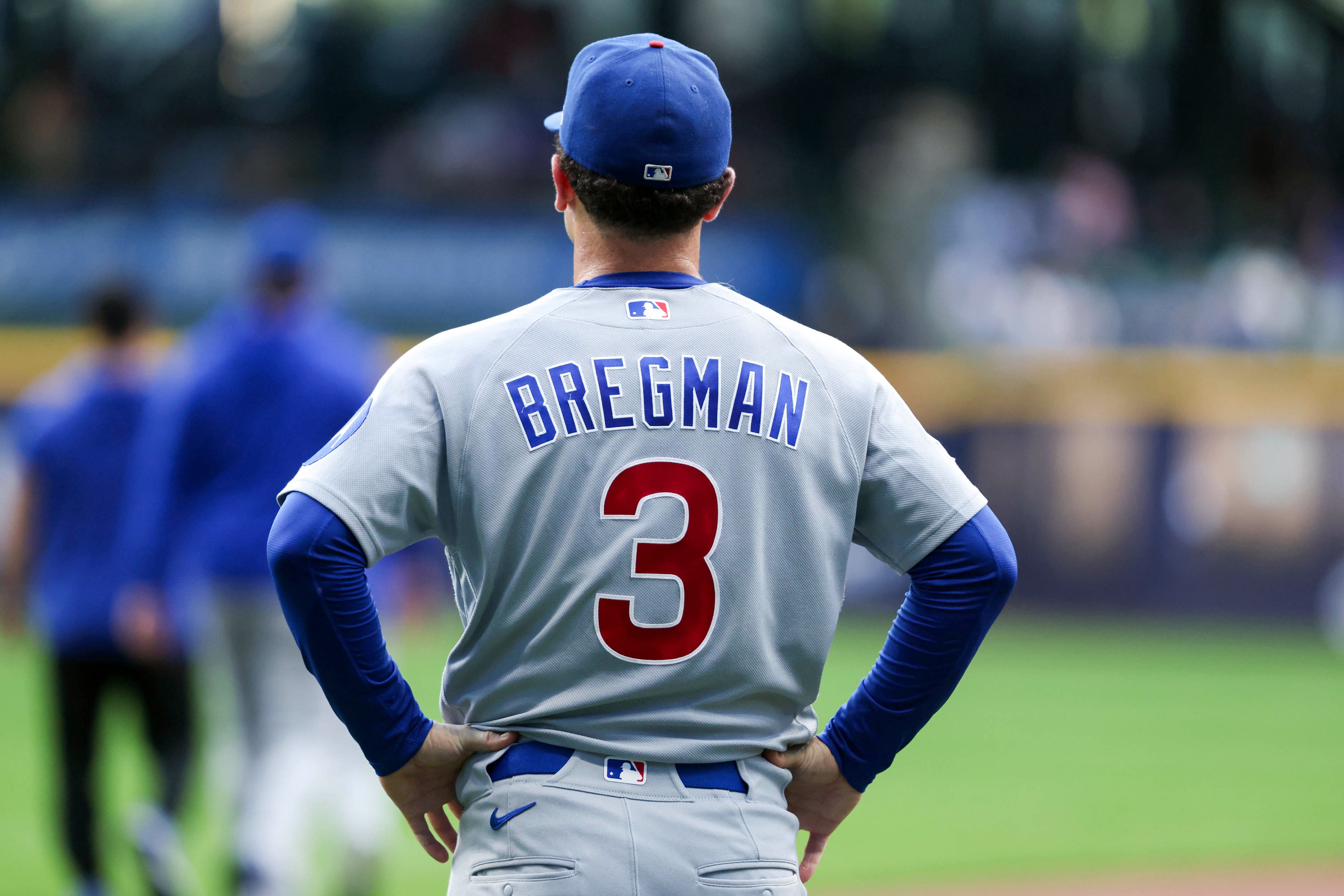 Alex Bregman hospitalized after being hit in face by foul ball during Cubs game