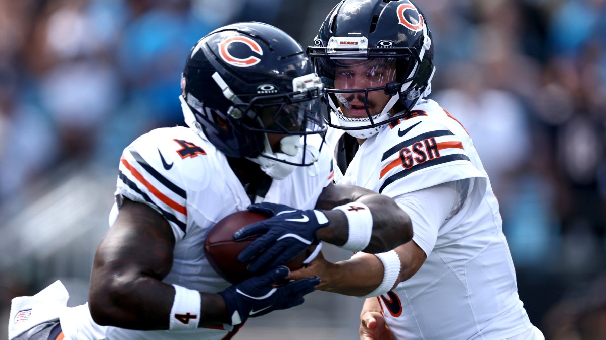 Bears RB DAndre Swift named NFC Offensive Player of the Week Bears RB DAndre Swift named NFC Offensive Player of the Week