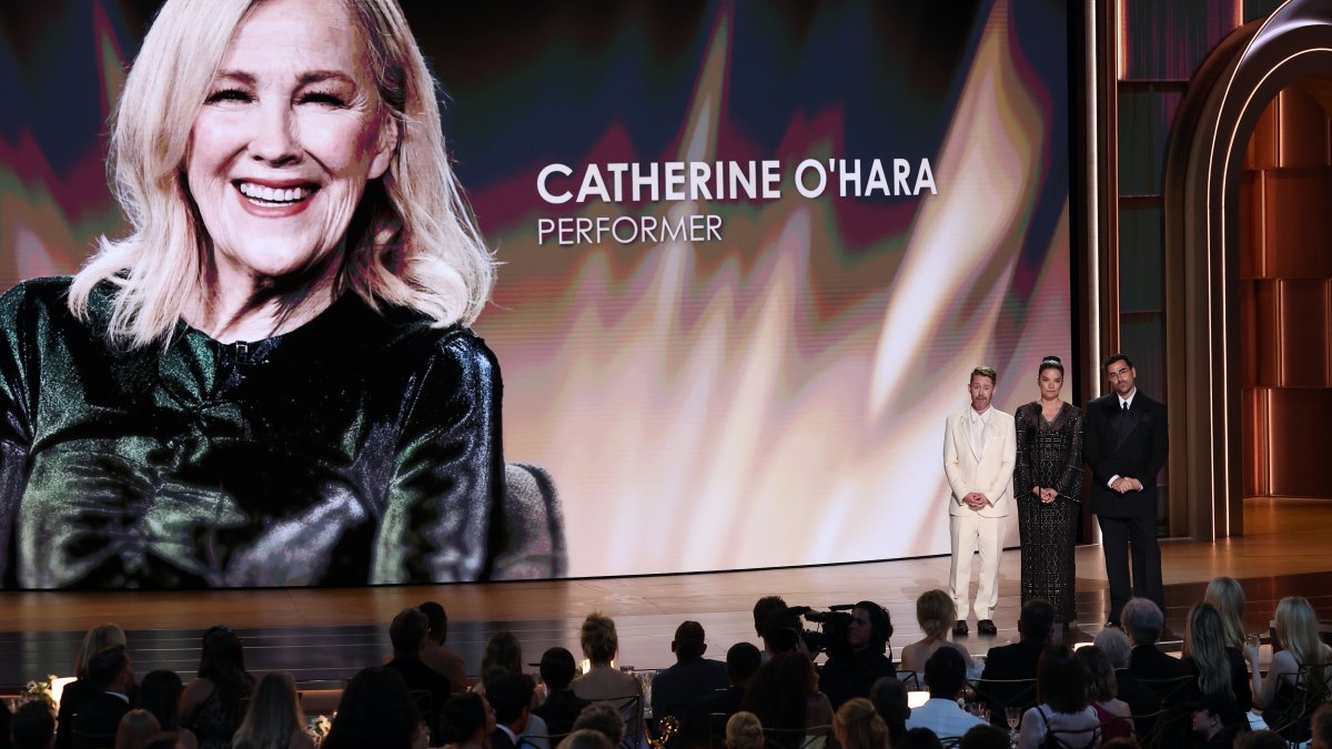 Macaulay Culkin honors &lsquo;Home Alone mom Catherine OHara in moving Emmys tribute