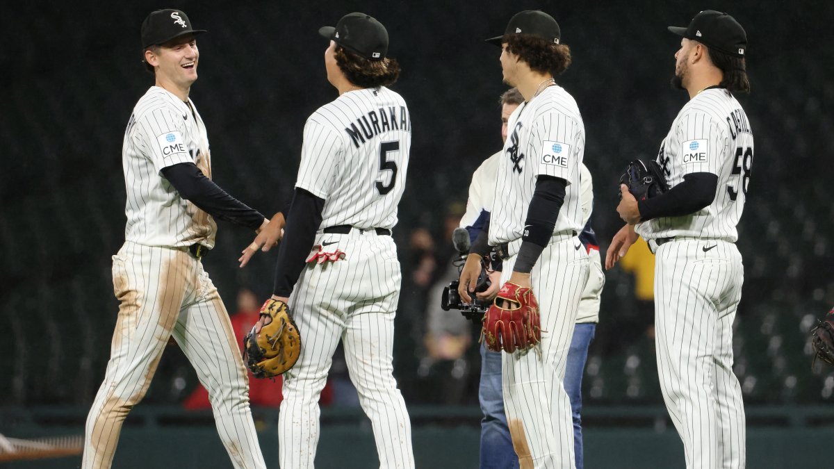 When could the White Sox clinch a playoff spot, and what's their magic number?