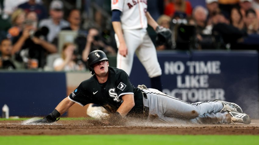 HOUSTON, TX – SEPTEMBER 29: Sam Antonacci #17 of the Chicago White Sox scores a run in the first inning during Game One of the American League Wild Card Series presented by AbbVie between the Chicago White Sox and the Houston Astros at Daikin Park on Tuesday, September 29, 2026 in Houston, Texas. (Photo by Logan Riely/MLB Photos via Getty Images)