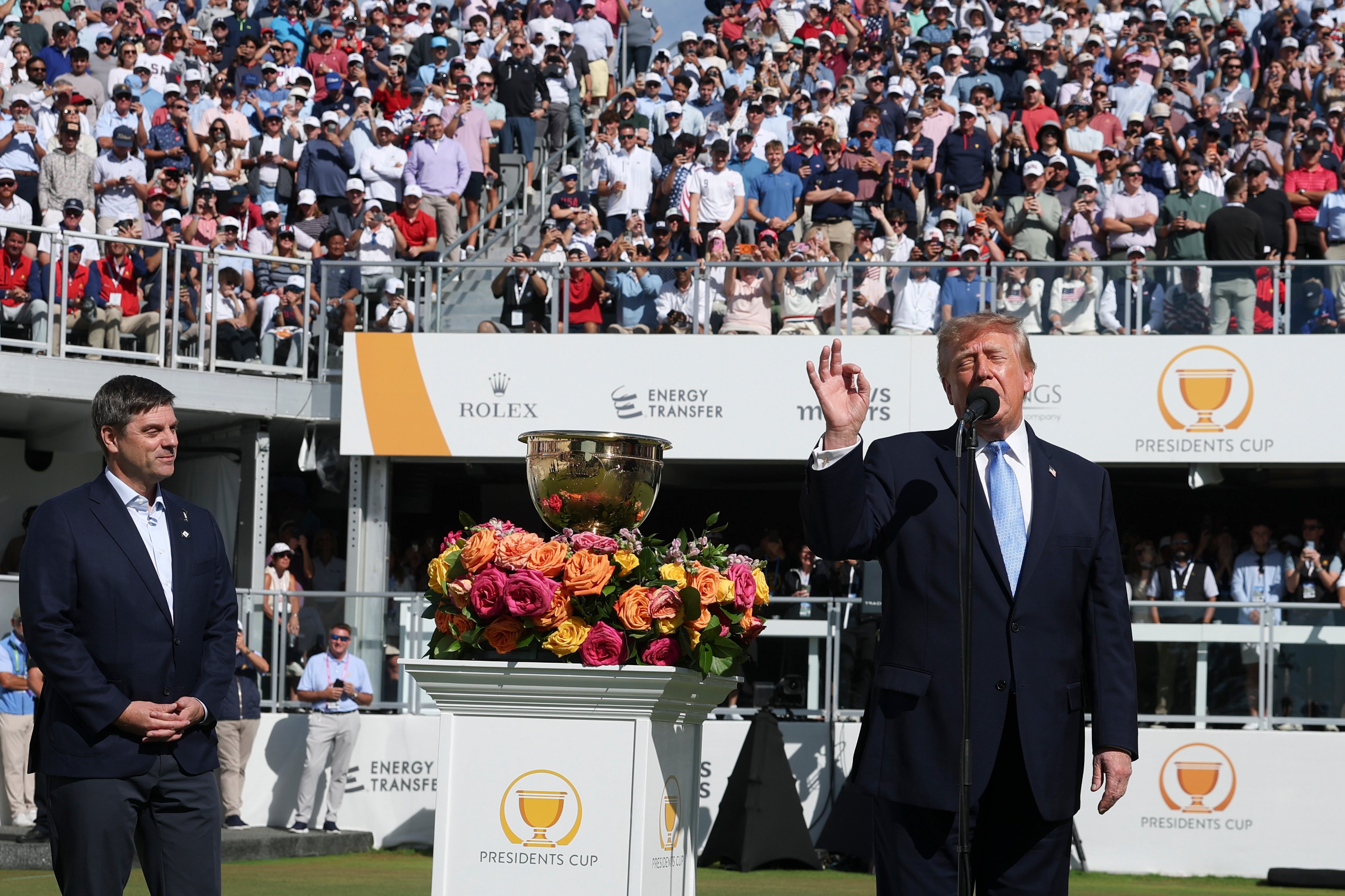 Trump's golf tour takes him to the Chicago area for Presidents Cup
