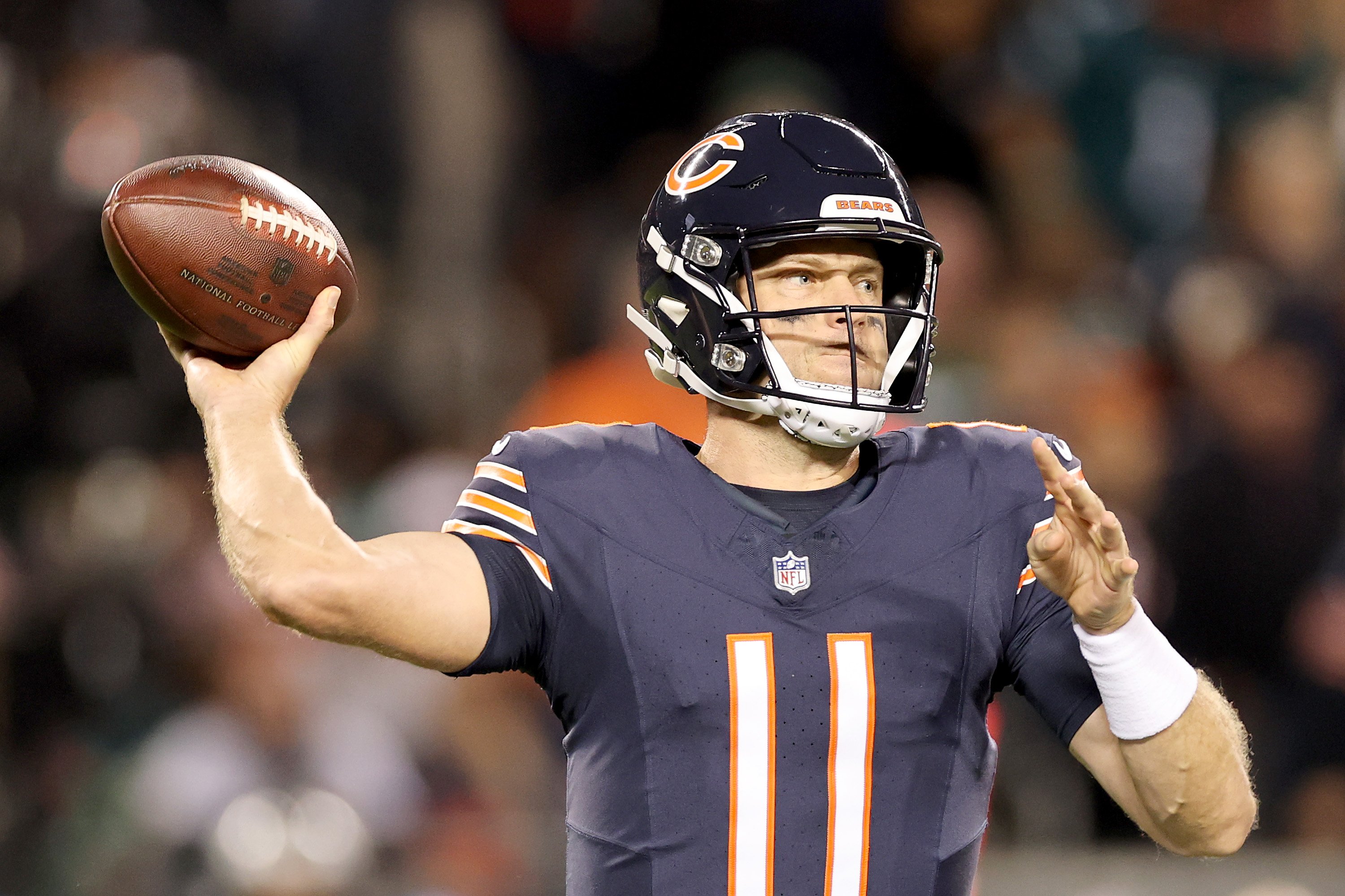 Case Keenum turns back clock as Bears blow out Eagles Monday night