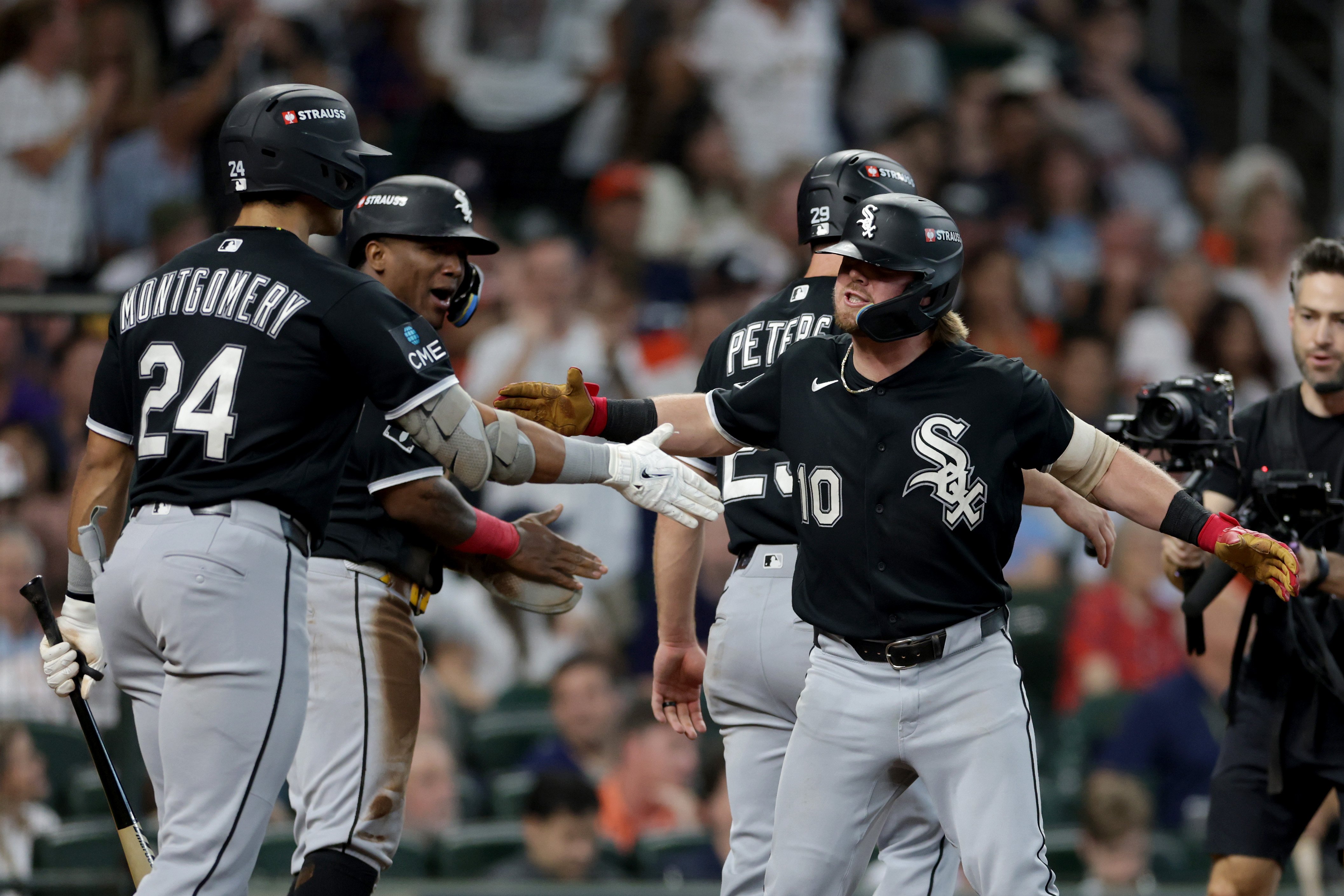 Chicago White Sox sweep Astros for first series win in more than 20 years