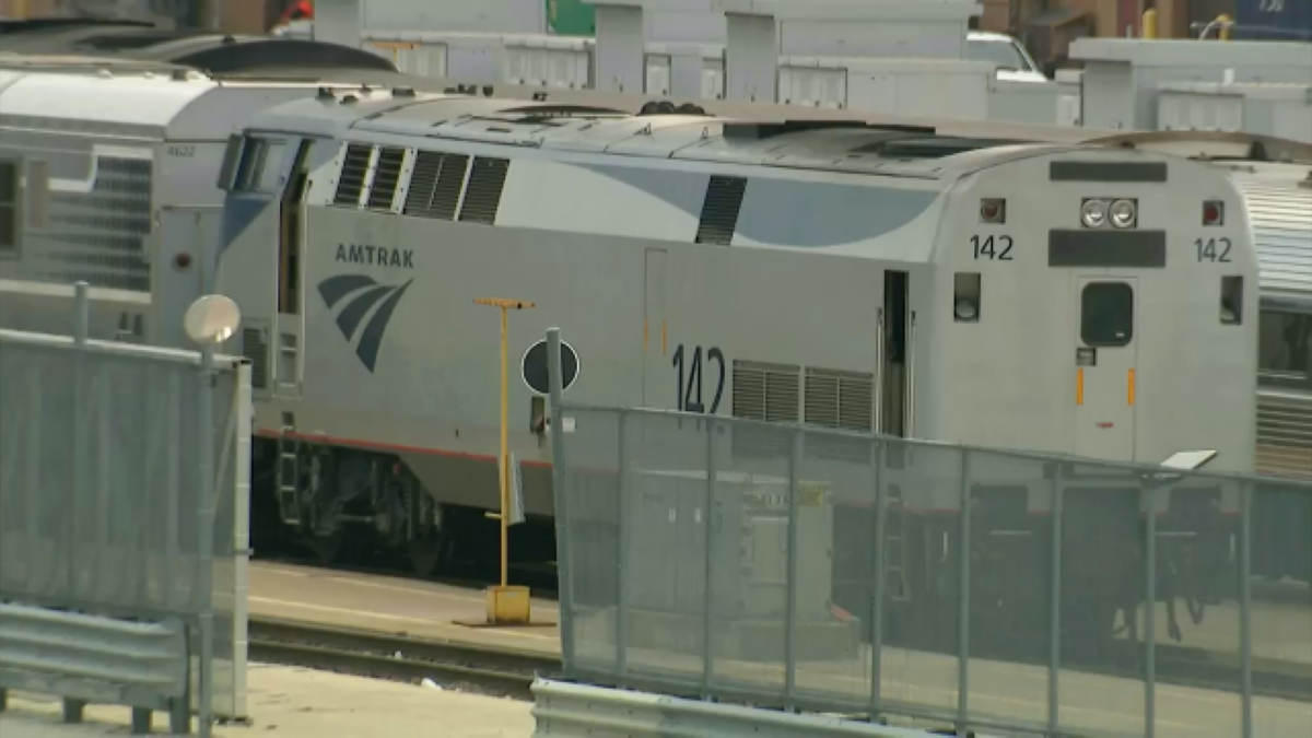 Bridgeport residents air concerns about Amtrak facility, possible White Sox move