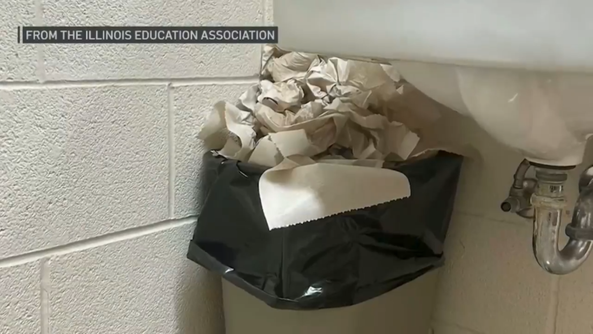 Conditions at suburban Blue Island school criticized after custodial layoffs
