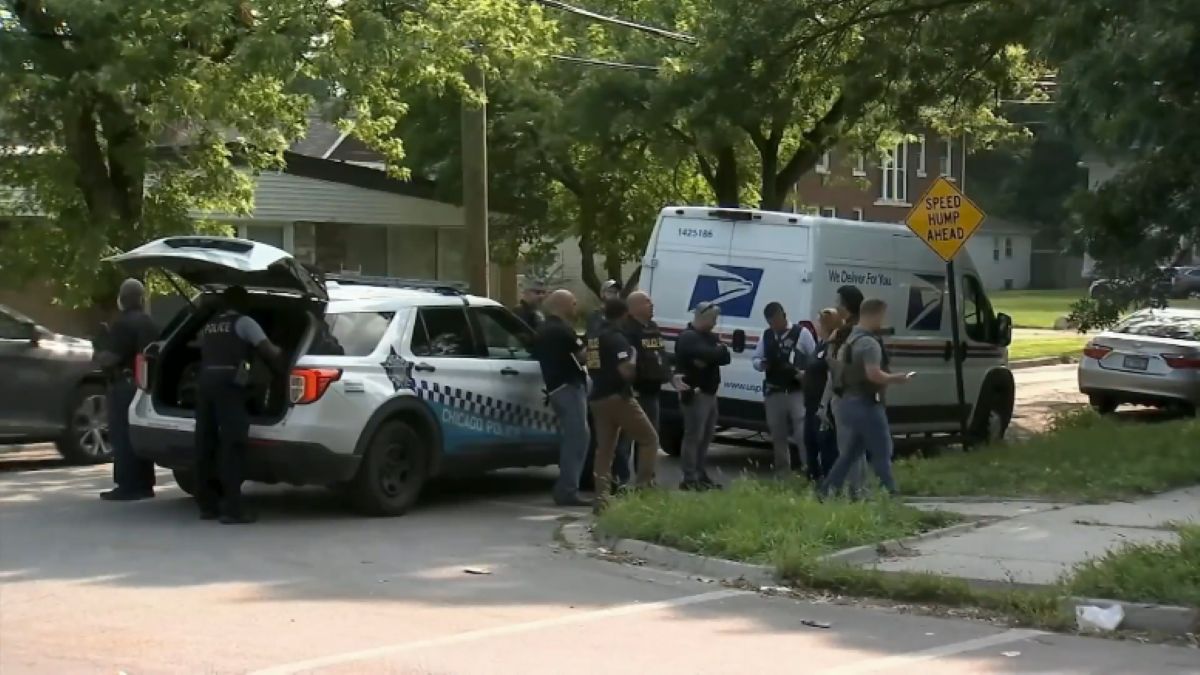Chicago man indicted on charges he ordered the murder of a postal worker