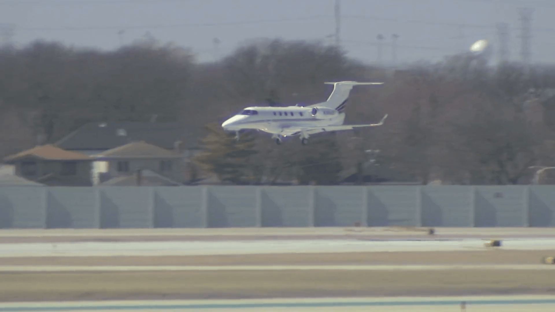 Safety concerns lead to sudden closure of runway at Midway Airport, delays possible