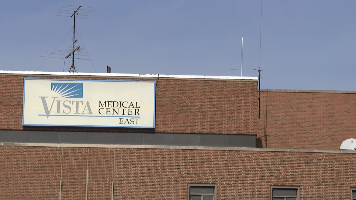 Waukegans only hospital loses trauma center designation