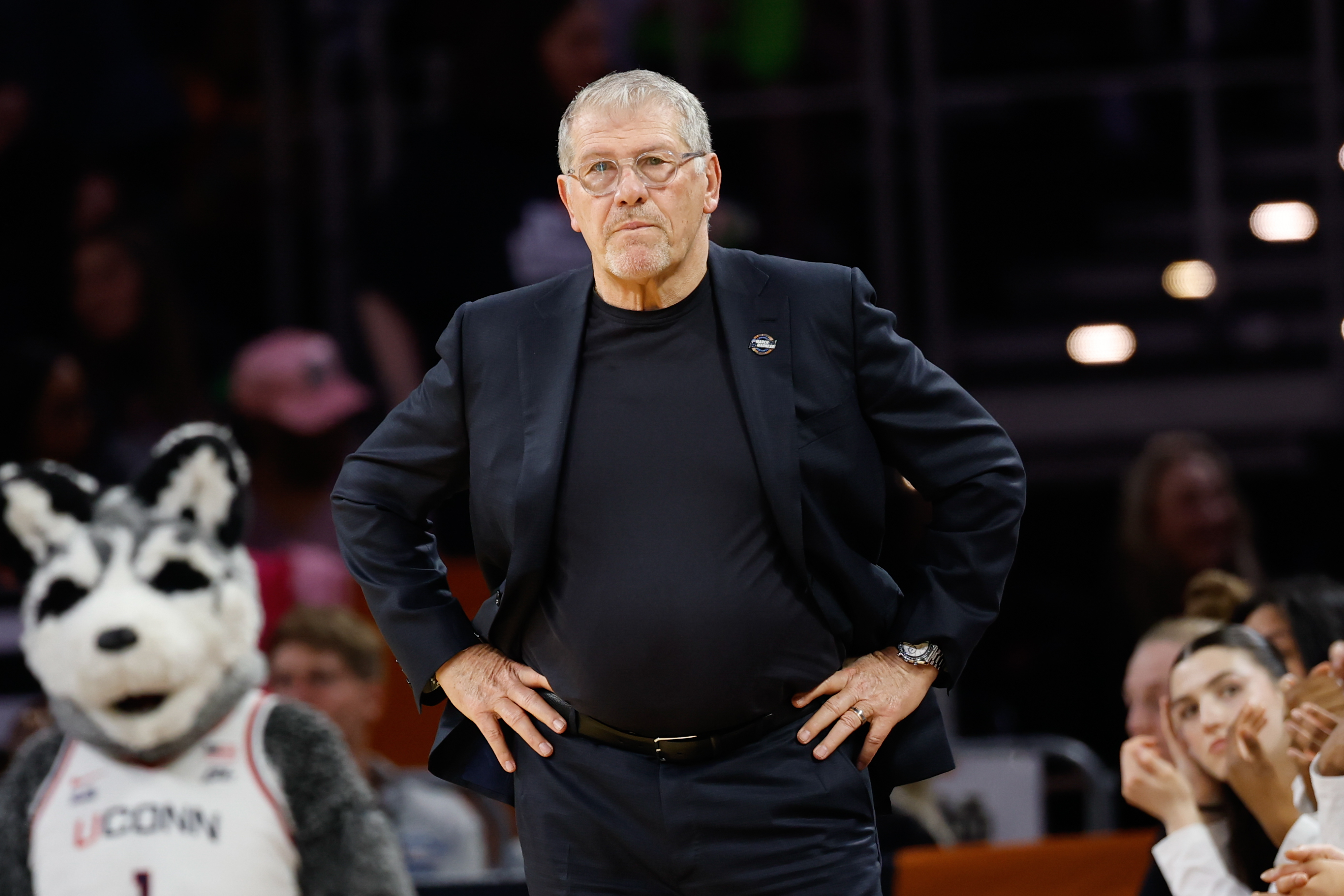 Geno Auriemma reveals the ‘lie’ that got him hired at UConn – NBC Chicago