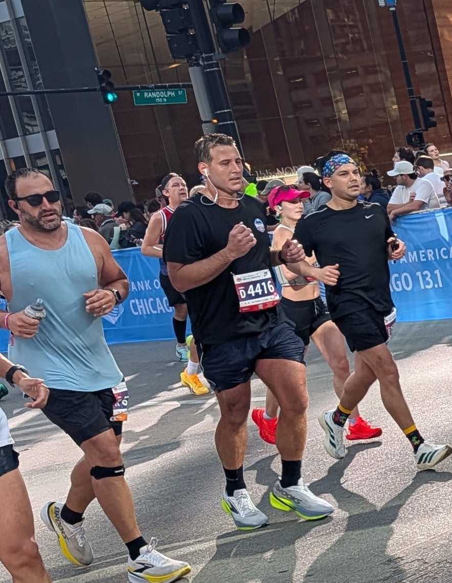 Famous finishers at the 2026 Bank of America Chicago Marathon: A celebrity list