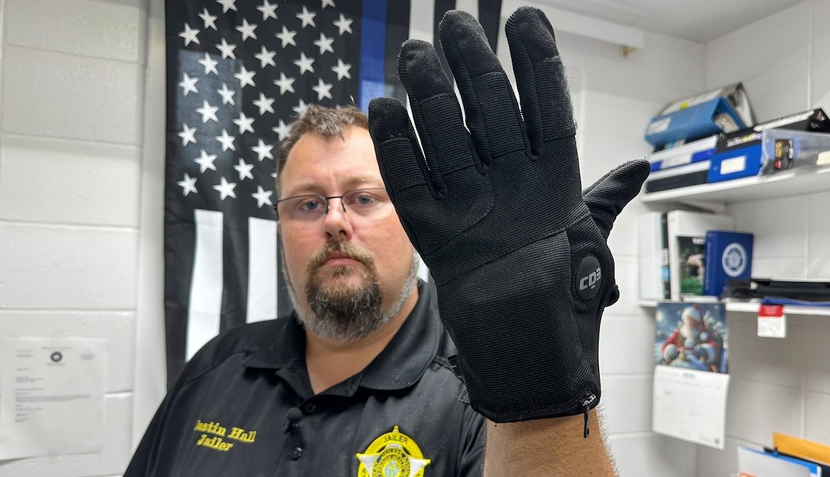 An Army study found shock gloves caused ‘intense pain' and fear. ICE ordered 6,000 pairs.