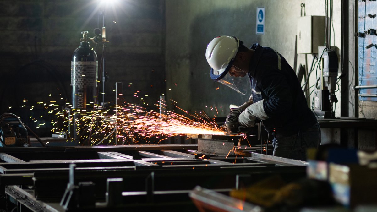 Thousands of new manufacturing jobs, new training academy coming to Chicago suburb Thousands of new manufacturing jobs, new training academy coming to Chicago suburb