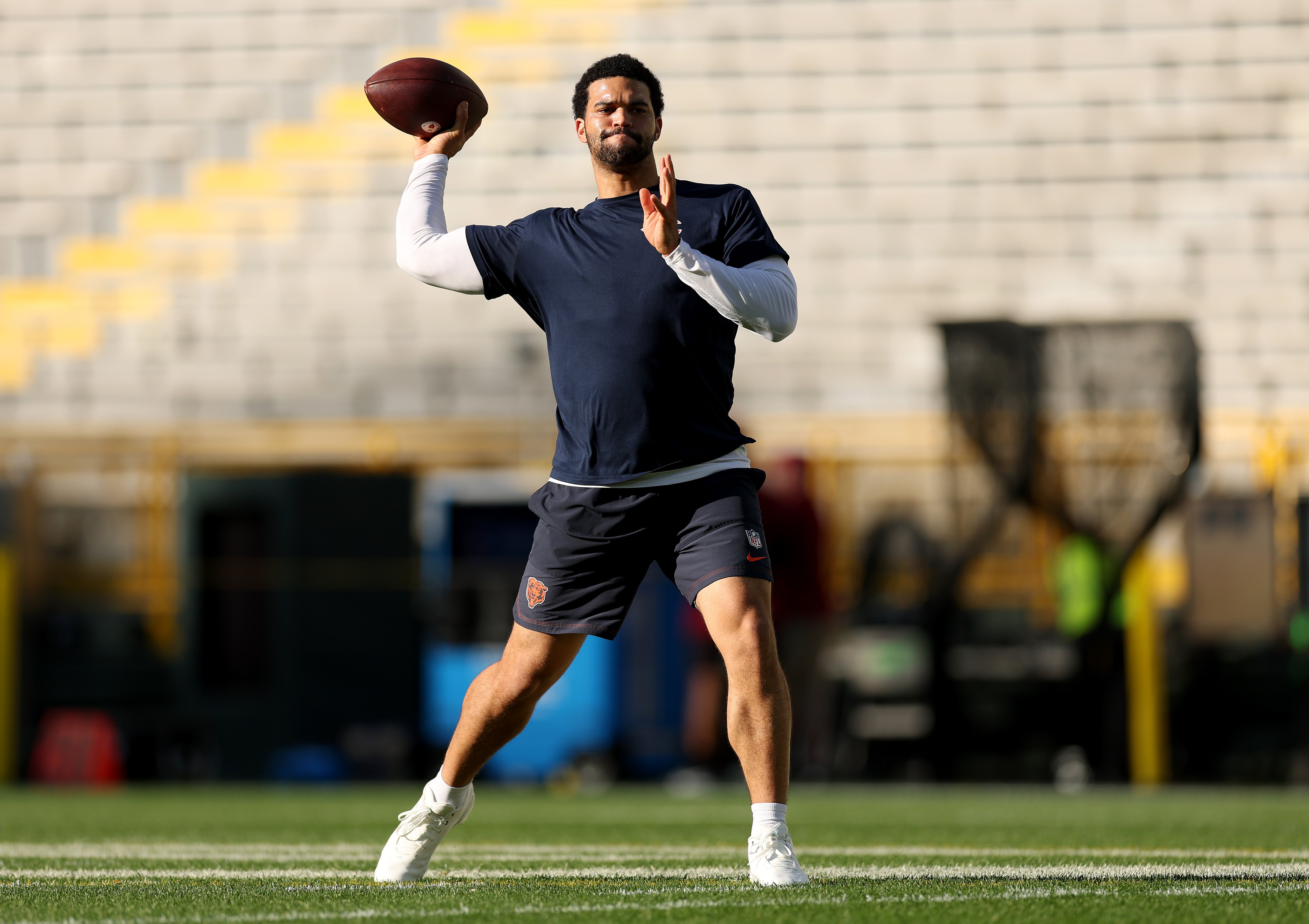 Bears' inactives: Caleb Williams out, Noah Sewell in vs. Packers